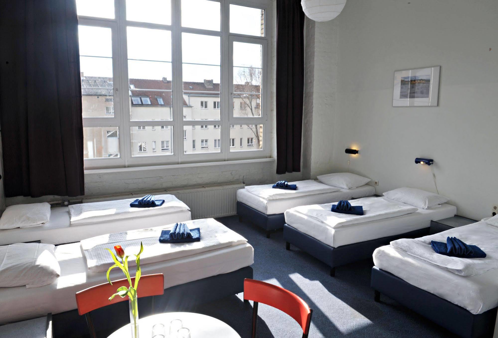 Hotel Transit Berlin Bagian luar foto