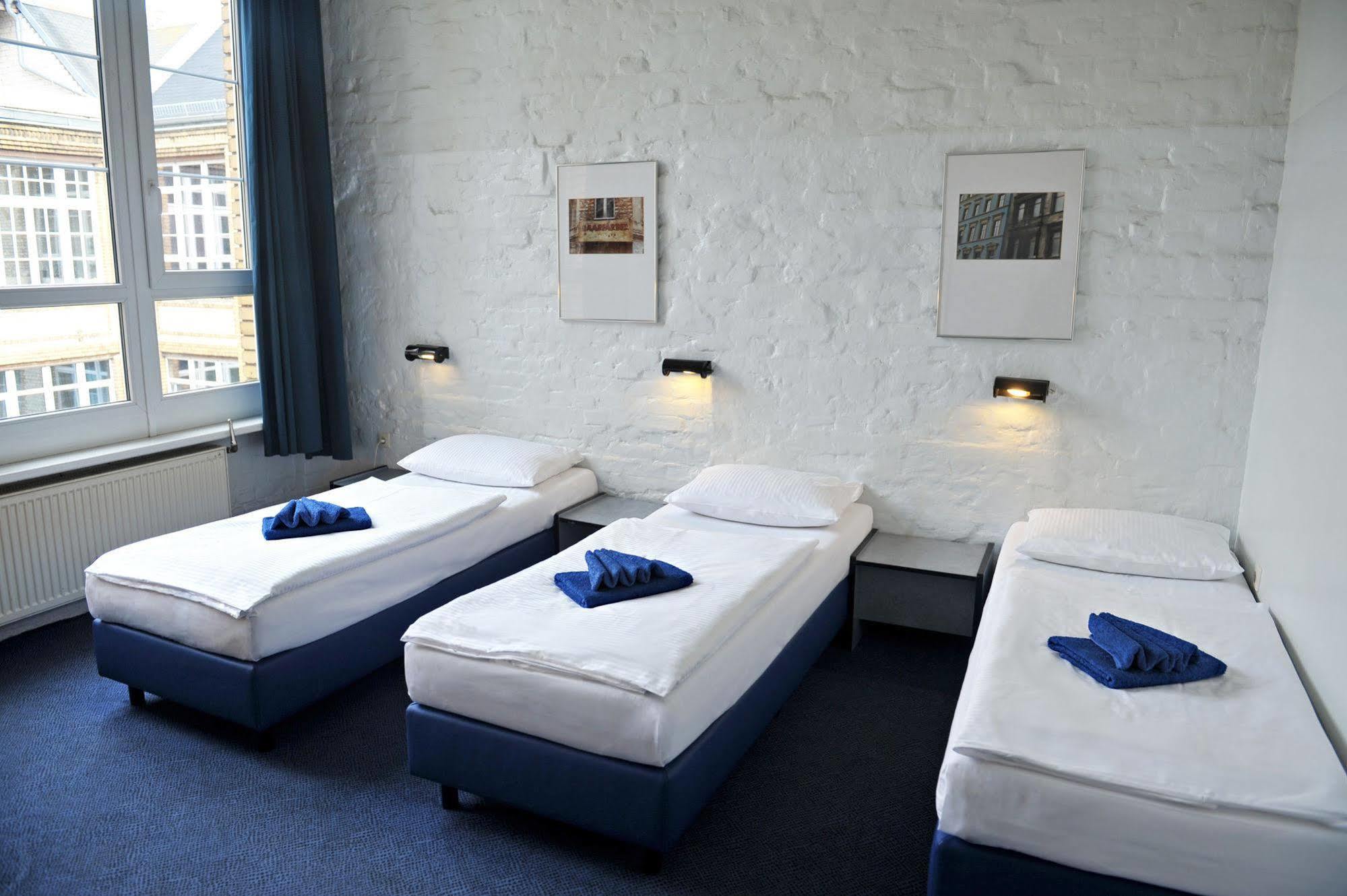 Hotel Transit Berlin Bagian luar foto