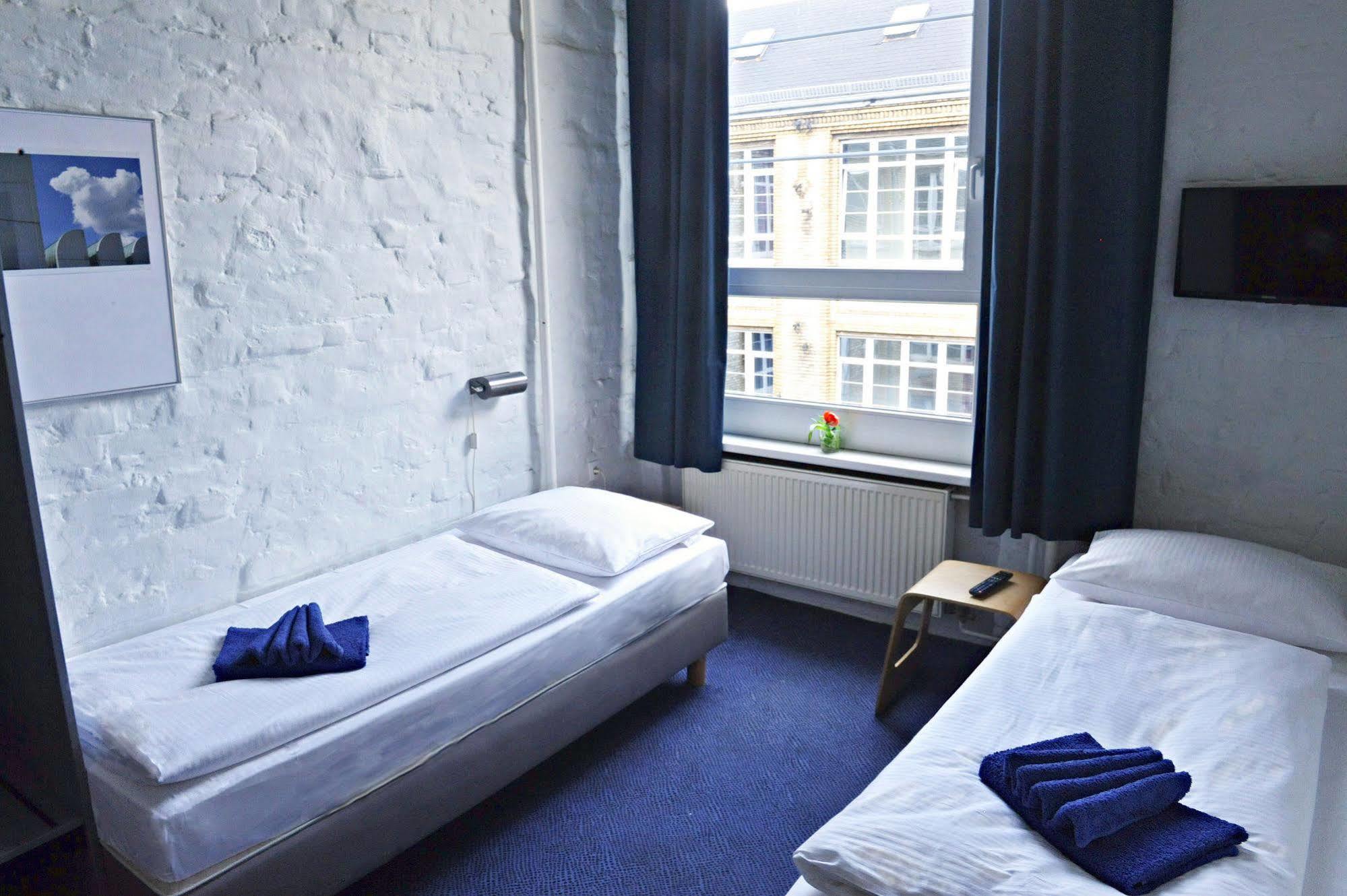 Hotel Transit Berlin Bagian luar foto